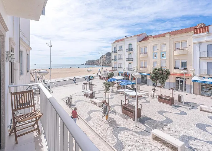 T1 Coral House * Nazaré