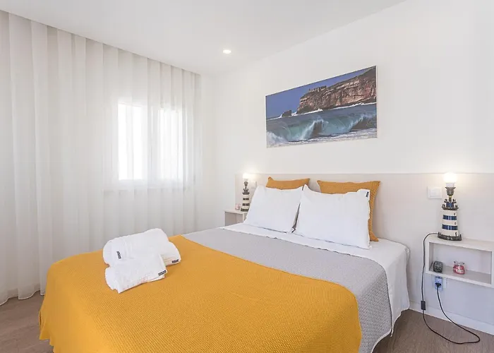 T1 Coral House * Nazaré